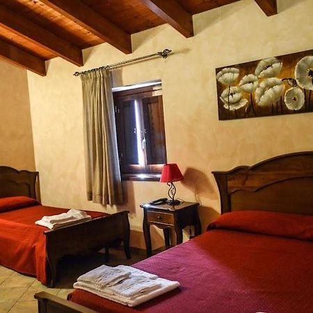 Agriturismo U' Casinu Da Scala カンポラ・サン・ジョバンニ エクステリア 写真