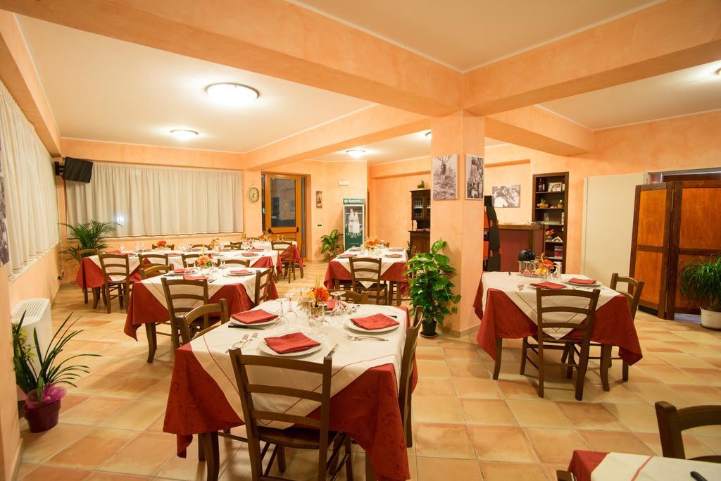 Agriturismo U' Casinu Da Scala カンポラ・サン・ジョバンニ エクステリア 写真