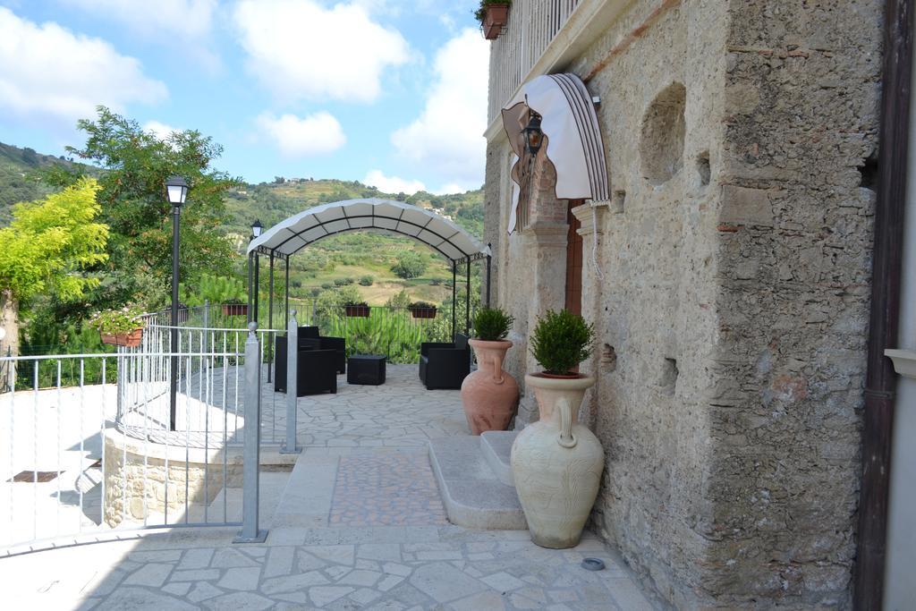 Agriturismo U' Casinu Da Scala カンポラ・サン・ジョバンニ エクステリア 写真
