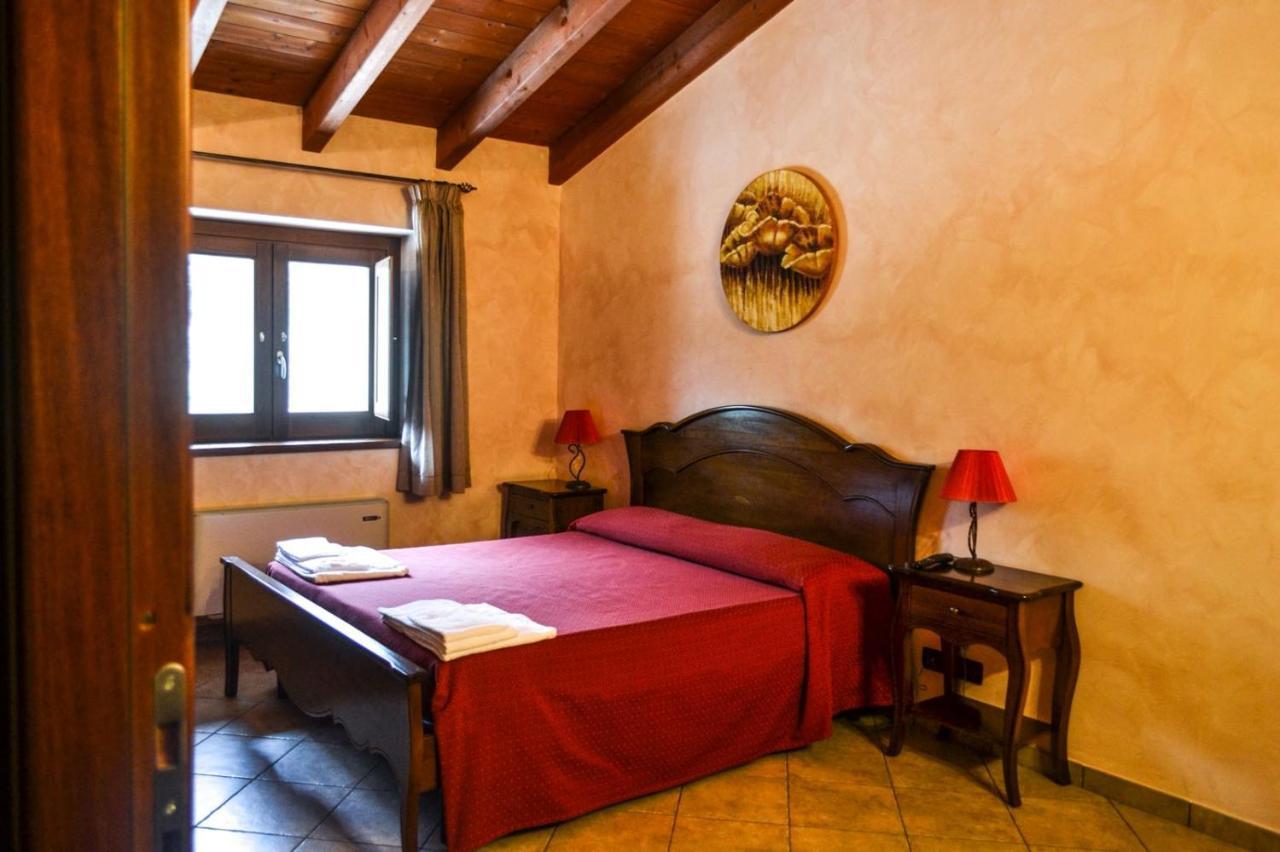 Agriturismo U' Casinu Da Scala カンポラ・サン・ジョバンニ エクステリア 写真